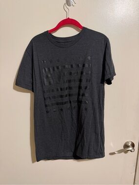 Aeropostale Dark Charcoal Graphic Short Sleeve Tee